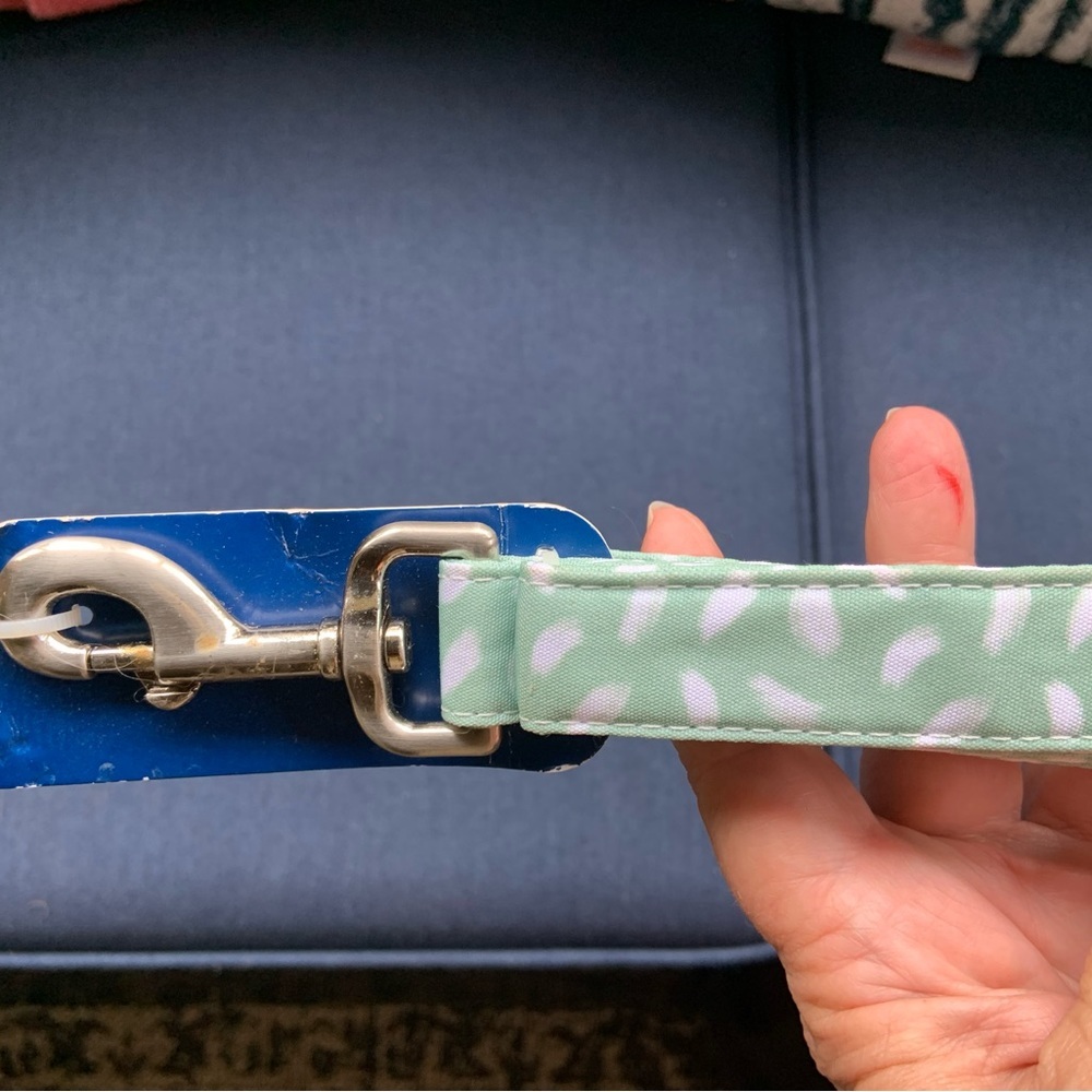 Youly dog leash, new with tags